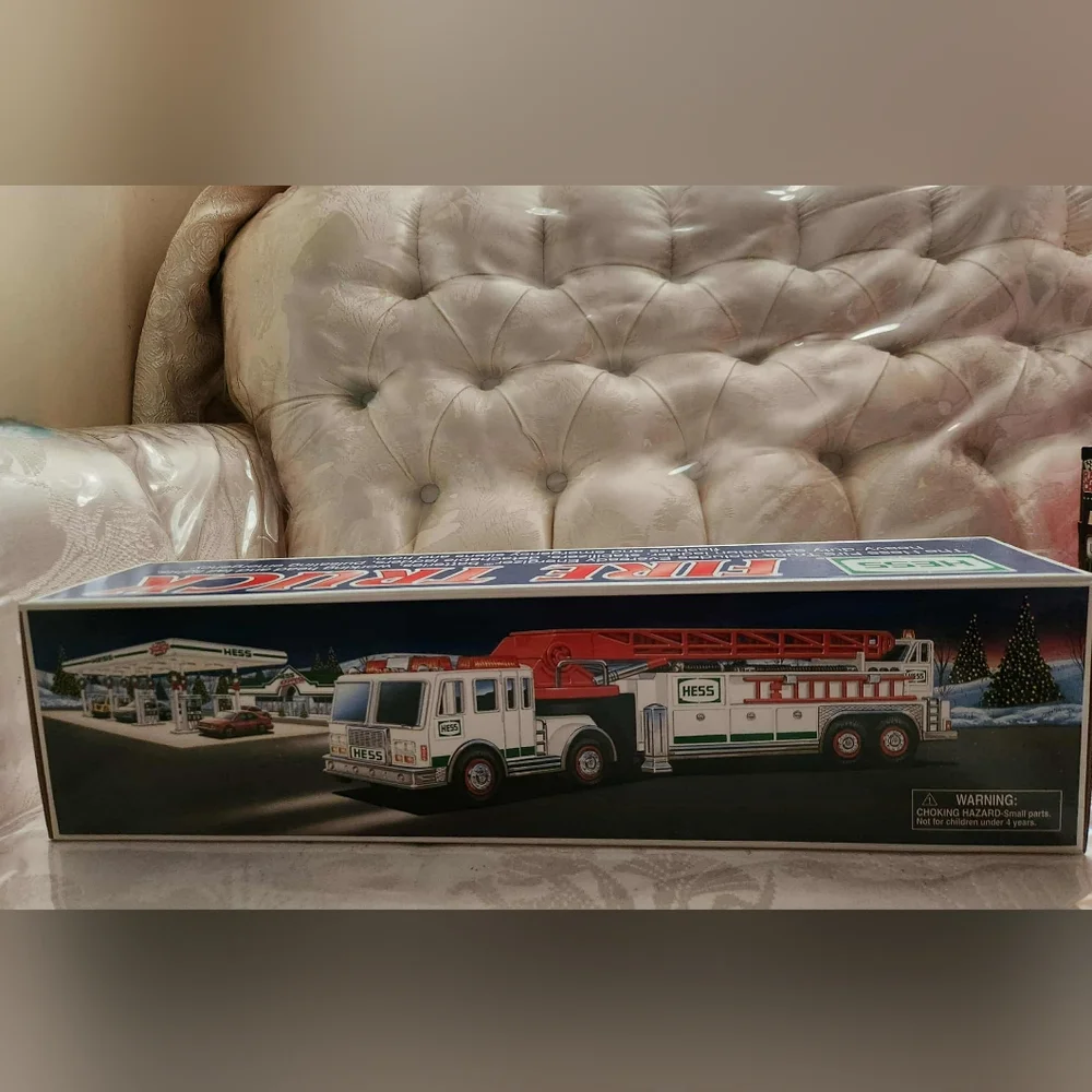 Hess 2000 Fire Truck Model